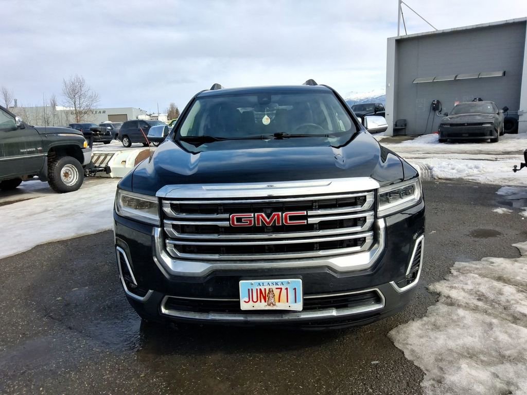 Used 2021 GMC Acadia SLT w/ LPO, Bright Accent Package image 3