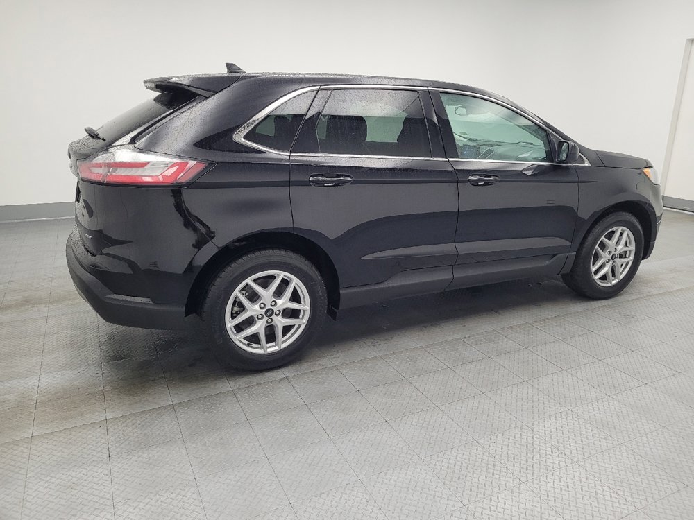 Used 2024 Ford Edge SEL image 10