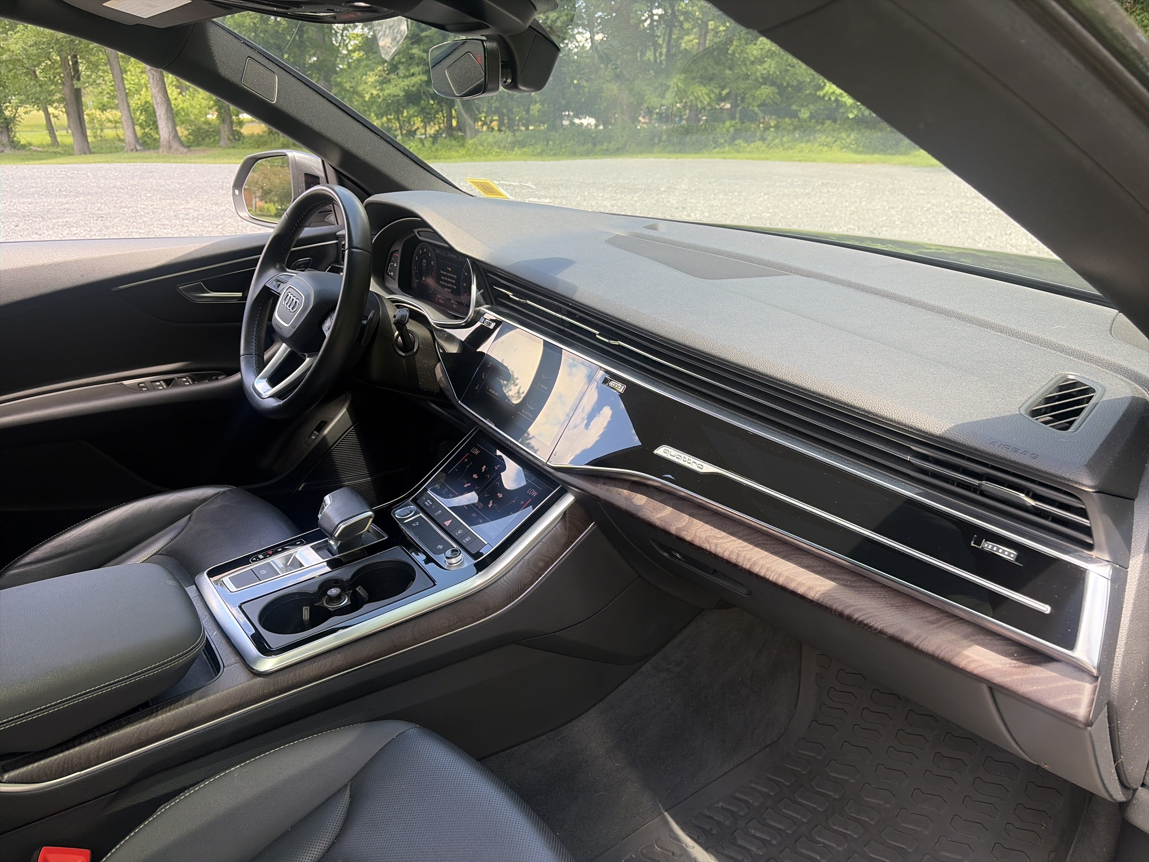 Used 2020 Audi Q8 Premium Plus w/ Premium Plus Package AWD/4WD image 32