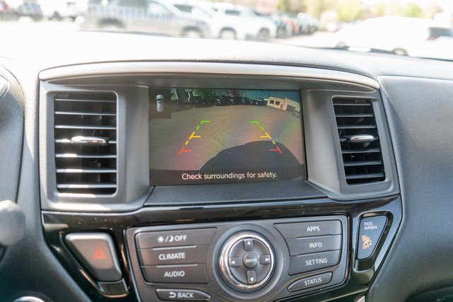Used 2019 Nissan Pathfinder S AWD/4WD image 28