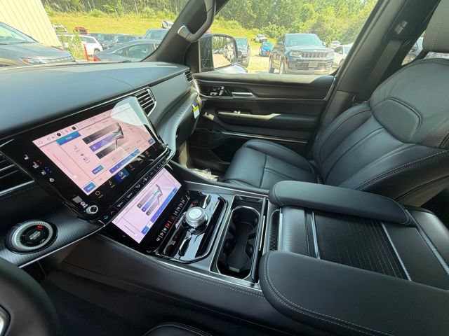 New 2026 Jeep Grand Wagoneer Summit AWD/4WD image 26