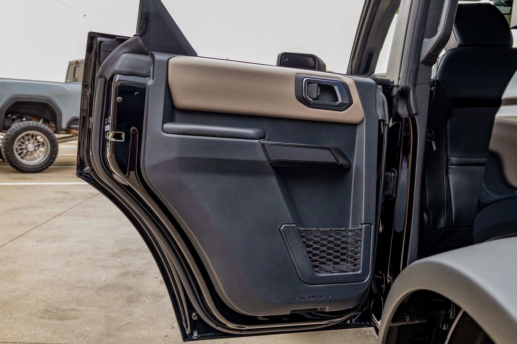 Used 2024 Ford Bronco Wildtrak image 38