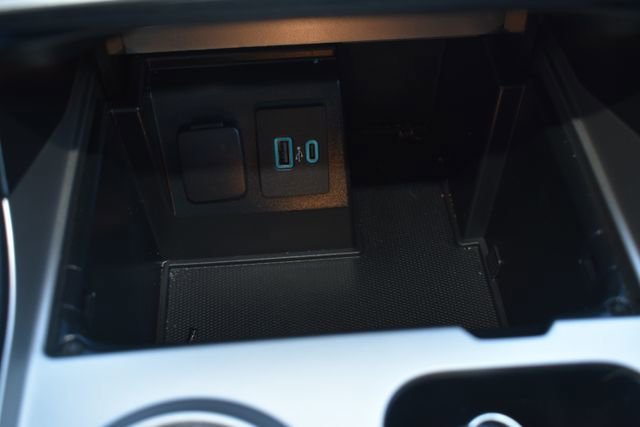 Used 2020 Ford Explorer XLT w/ Comfort Package image 30