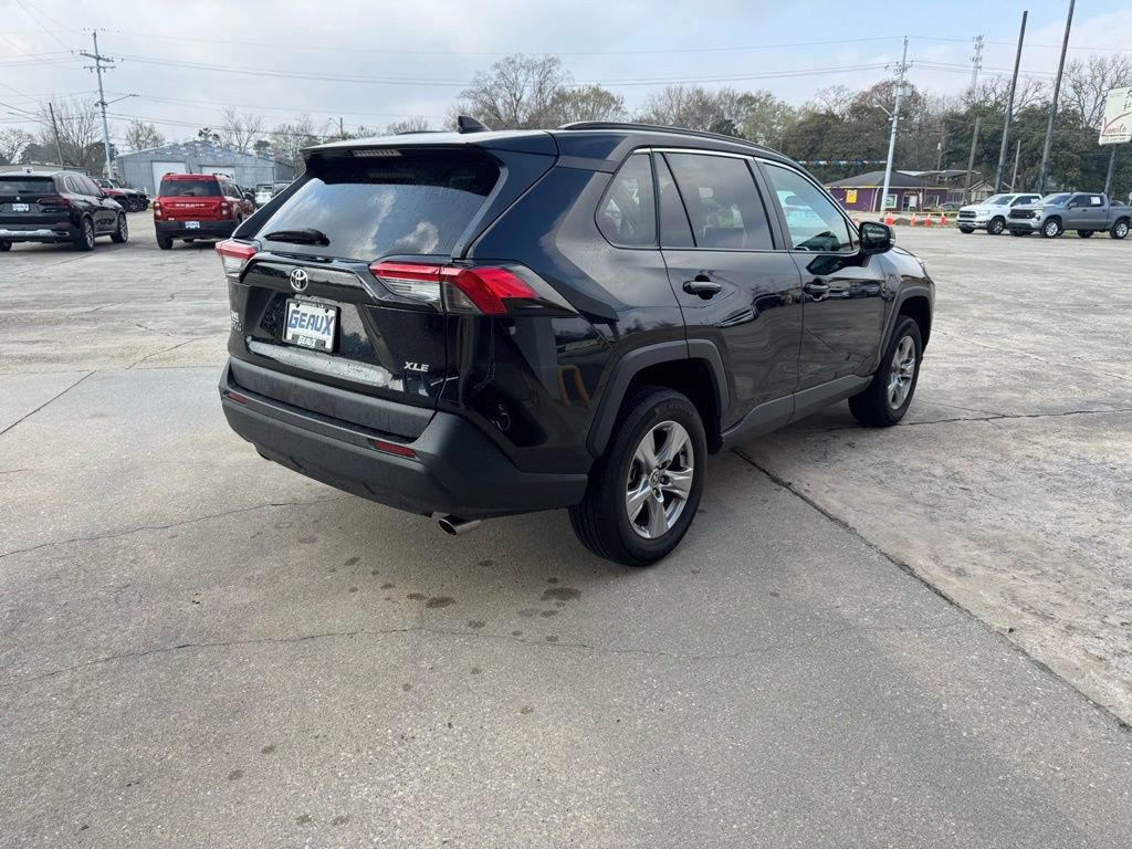 Used 2024 Toyota RAV4 XLE image 6