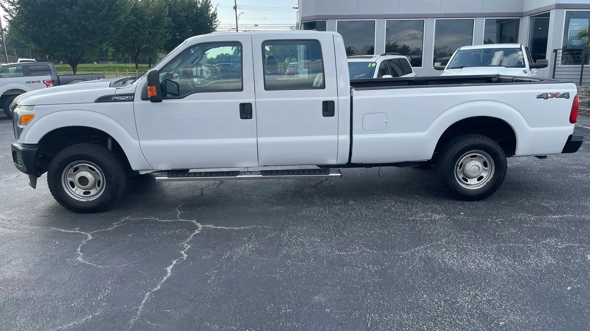 Used 2015 Ford F250 XL w/ Power Equipment Group AWD/4WD image 8