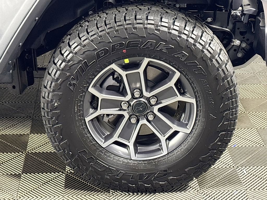 New 2025 Jeep Gladiator Mojave image 24