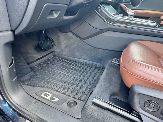 Certified 2023 Audi Q7 3.0T Prestige image 38