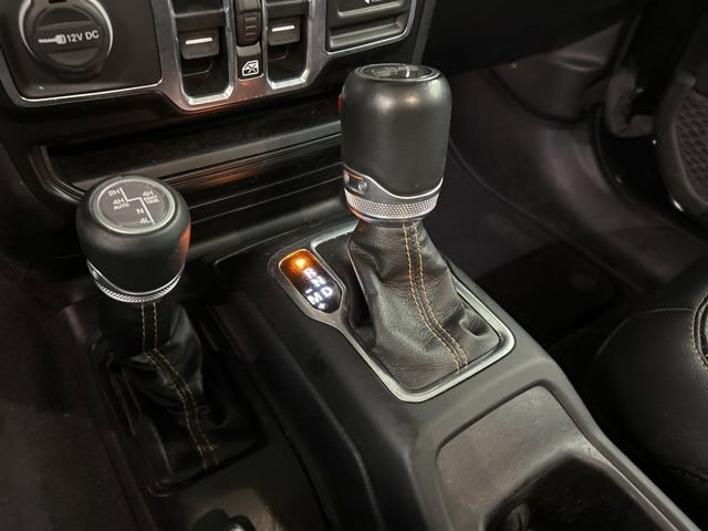 Used 2021 Jeep Wrangler Unlimited Sahara AWD/4WD image 21