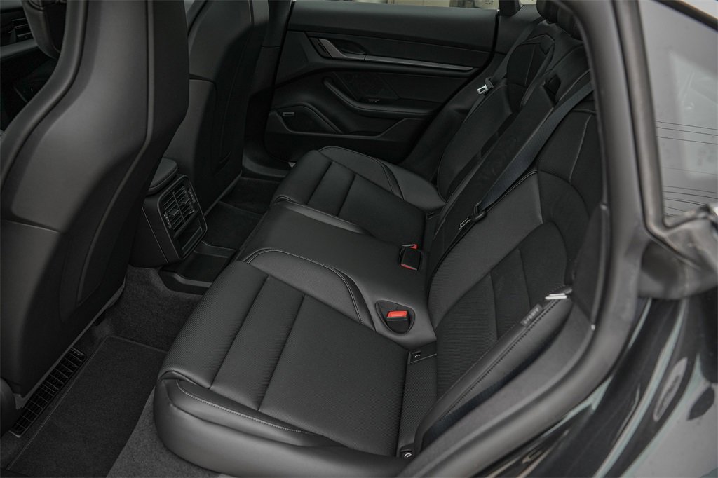 Used 2025 Porsche Taycan 4S image 24