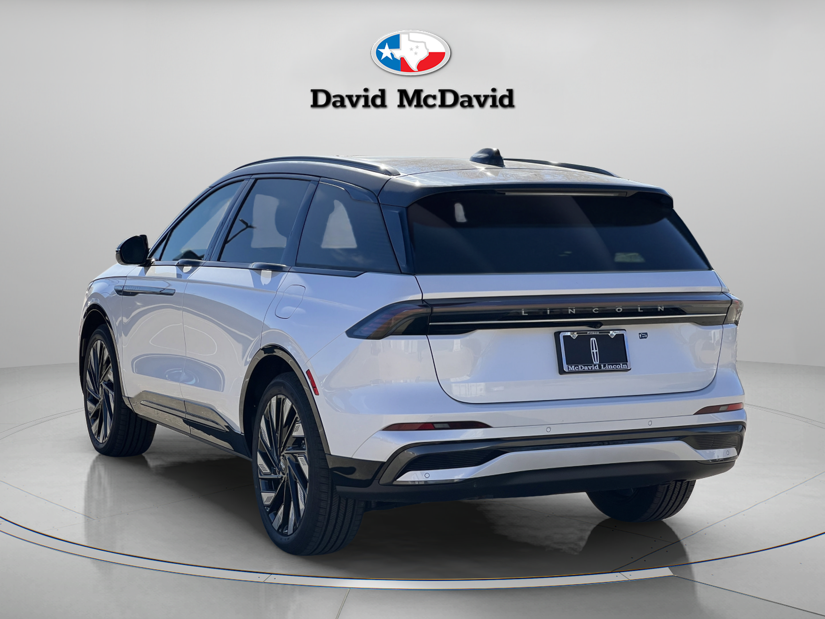 New 2026 Lincoln Nautilus Reserve w/ Jet Appearance Package AWD/4WD image 5