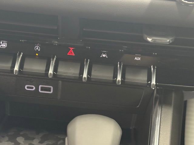 New 2026 GMC Canyon Elevation w/ Convenience Package image 34