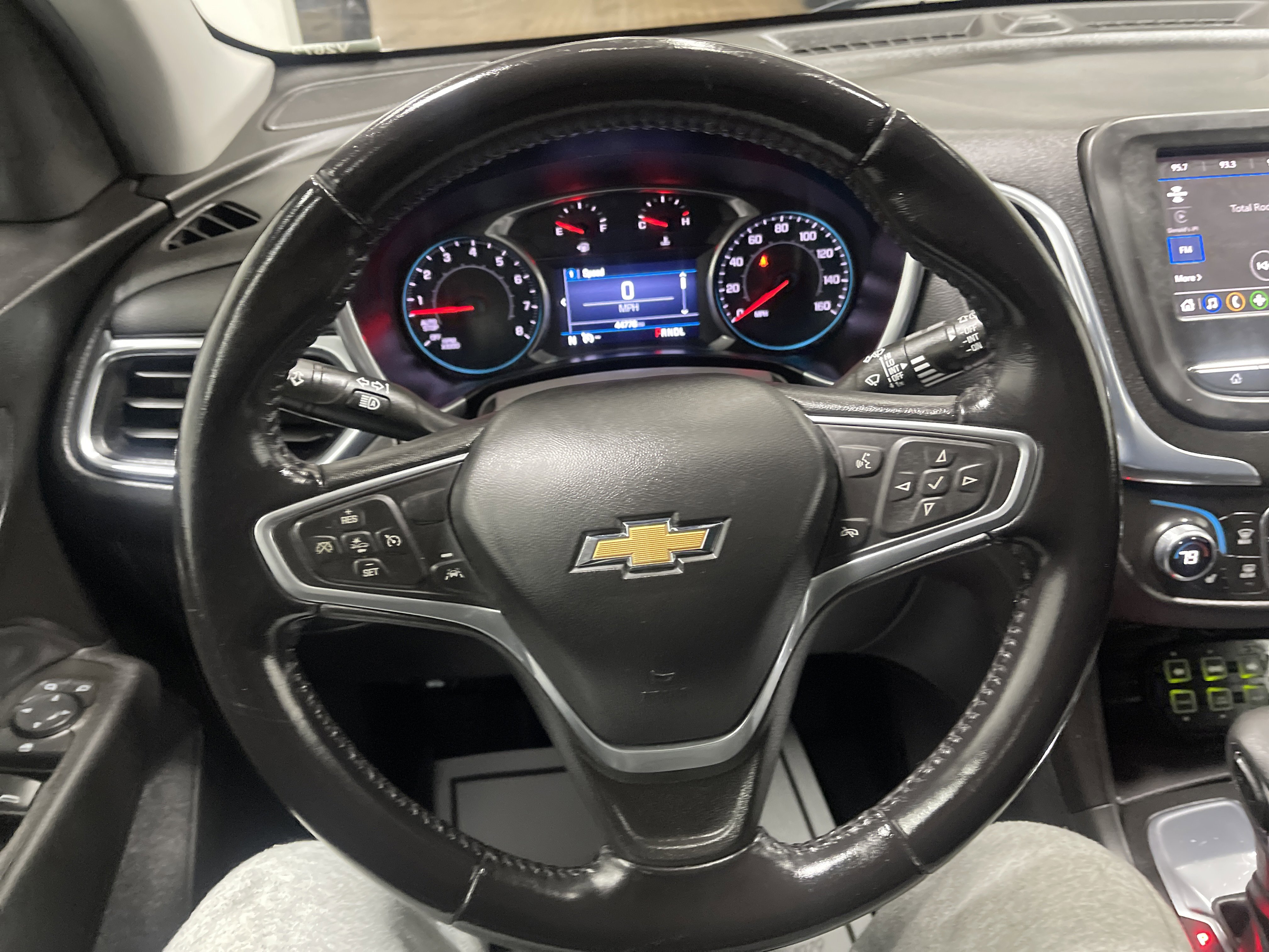 Used 2022 Chevrolet Equinox LT w/ Driver Convenience Package image 31