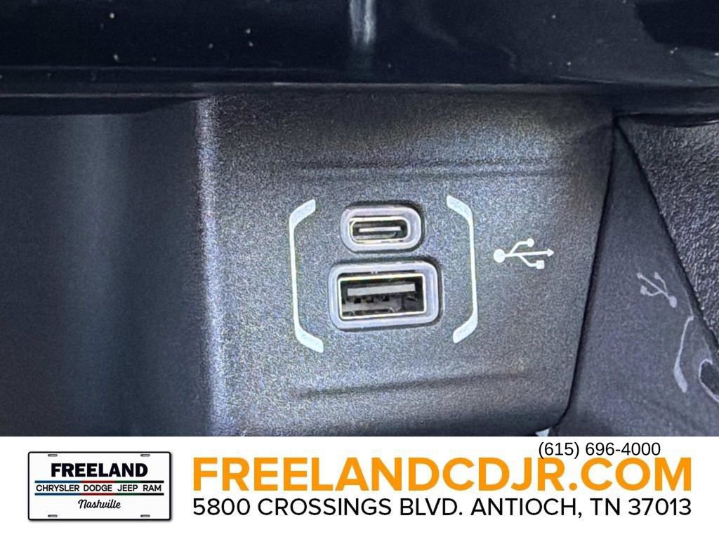 New 2026 Jeep Compass Latitude image 30