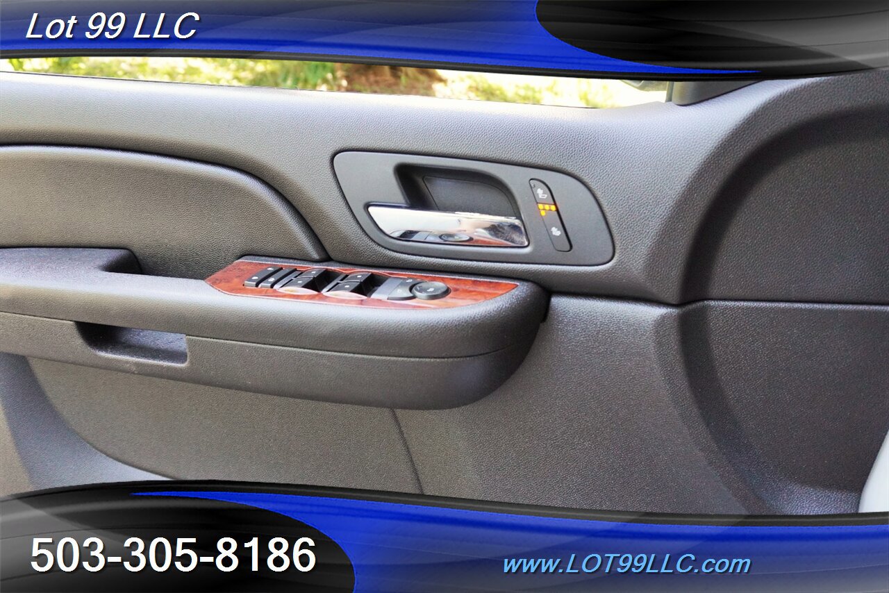 Used 2009 Chevrolet Suburban LT AWD/4WD image 28