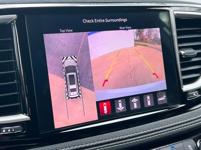 Used 2024 Chrysler Pacifica Limited FWD image 26