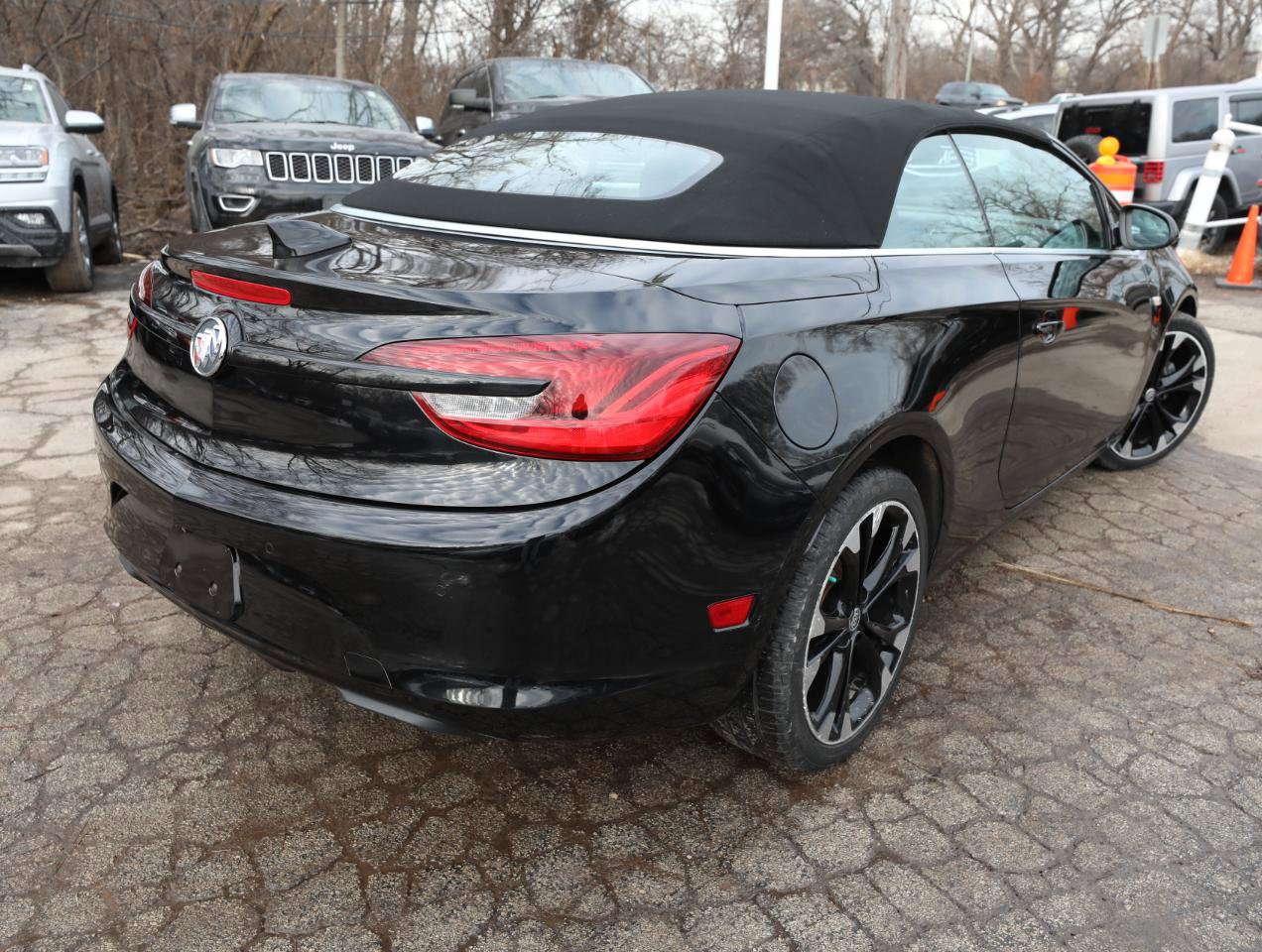 Used 2018 Buick Cascada Sport Touring w/ Dark Effects Package image 6