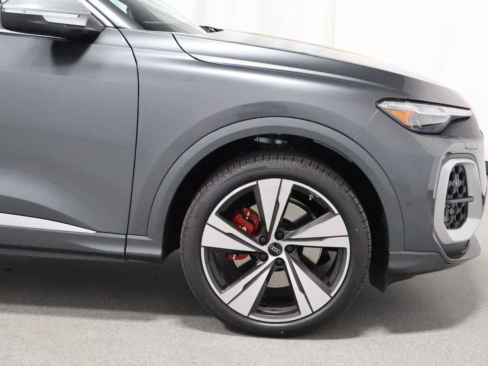 New 2026 Audi SQ5 Premium Plus AWD/4WD image 11