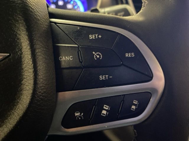 Used 2022 Chrysler Pacifica Touring-L image 31