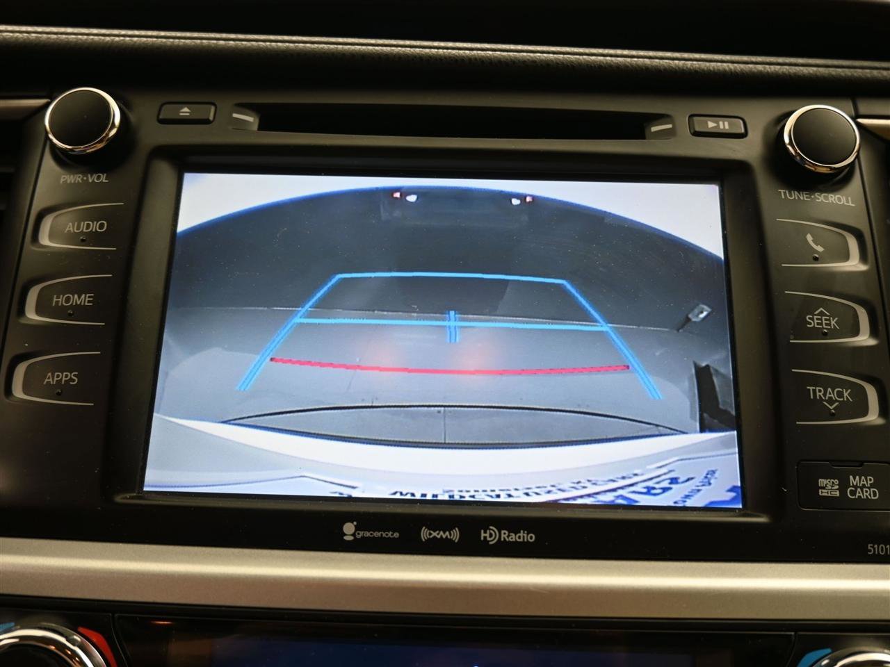 Used 2016 Toyota Highlander XLE AWD/4WD image 16