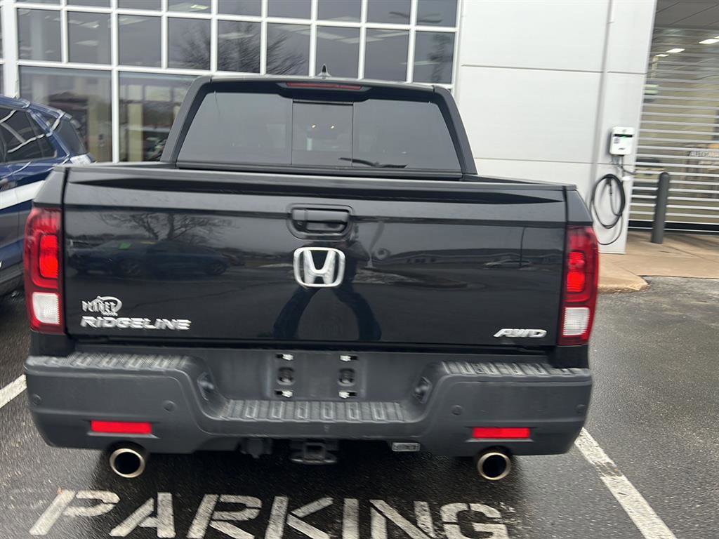 Used 2023 Honda Ridgeline Black Edition image 6