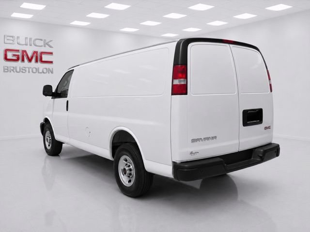 Used 2025 GMC Savana 3500 Extended RWD image 9