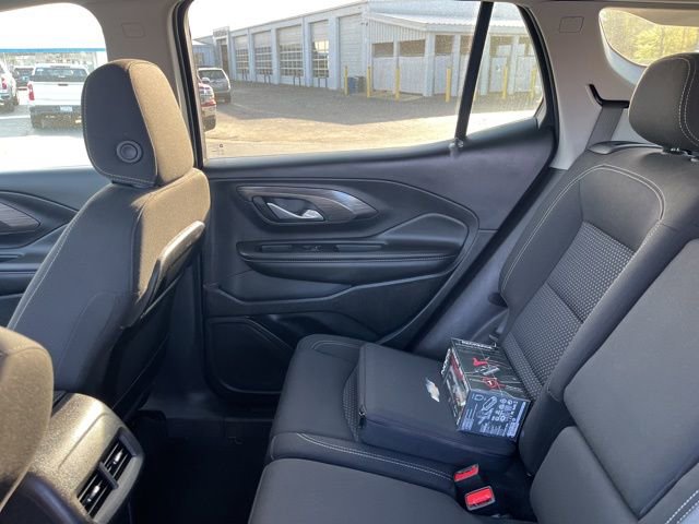 Used 2024 GMC Terrain SLE FWD image 13