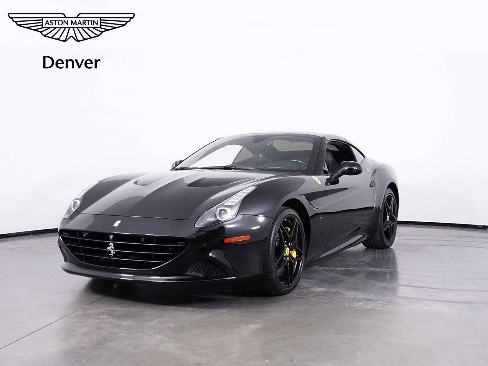 Used 2016 Ferrari California T image 12