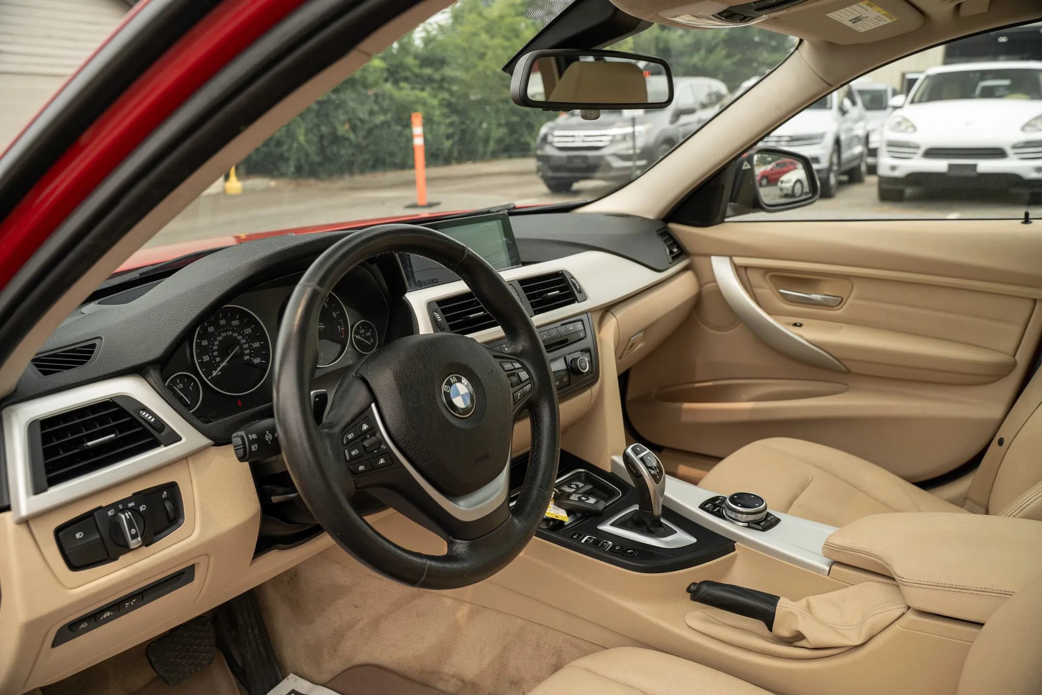 Used 2014 BMW 328i xDrive Wagon AWD/4WD image 6