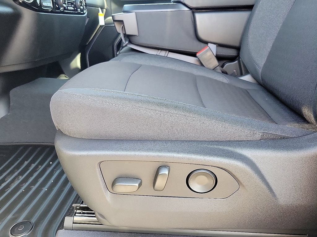 New 2026 Chevrolet Silverado 1500 LT AWD/4WD image 12