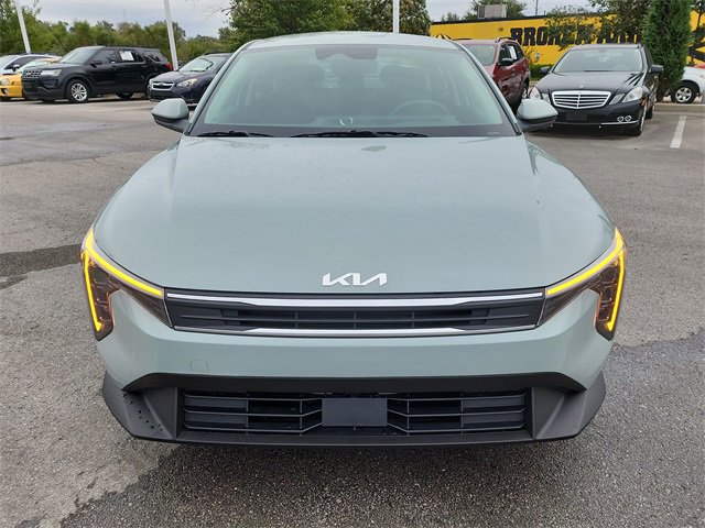 New 2025 Kia K4 LXS image 8