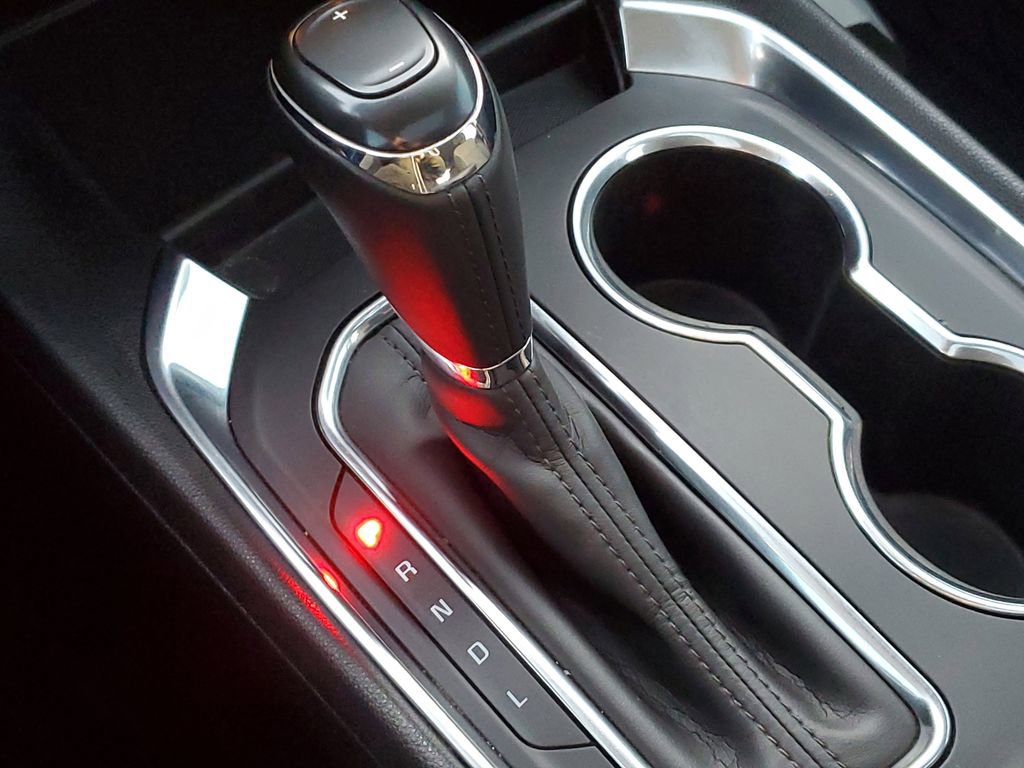 Used 2020 Chevrolet Traverse LT image 21