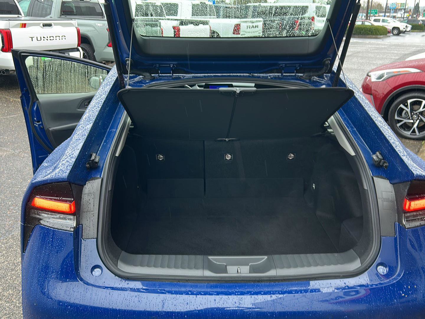 Used 2023 Toyota Prius LE image 28