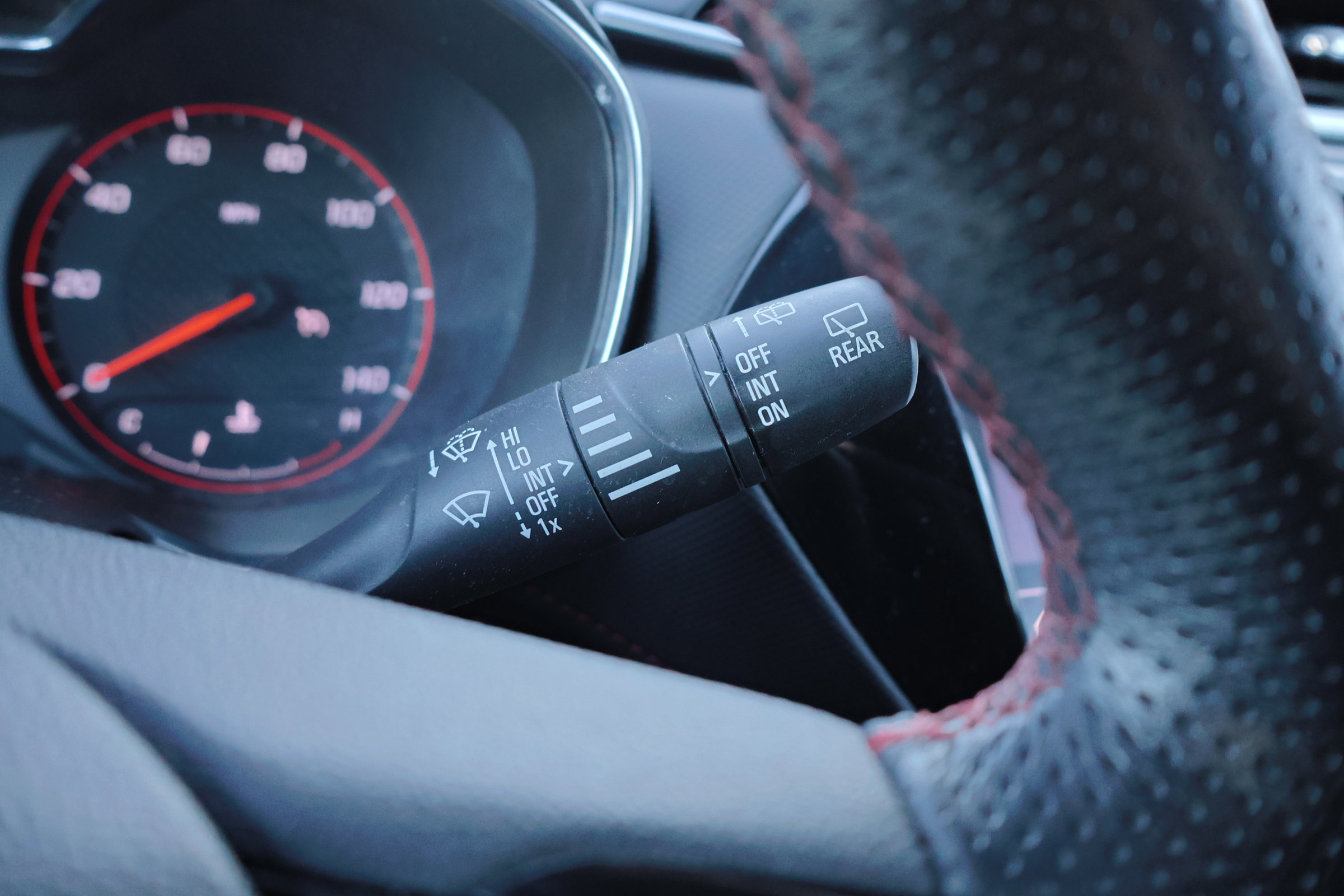 Used 2022 Chevrolet TrailBlazer RS w/ Sun and Liftgate Package image 33