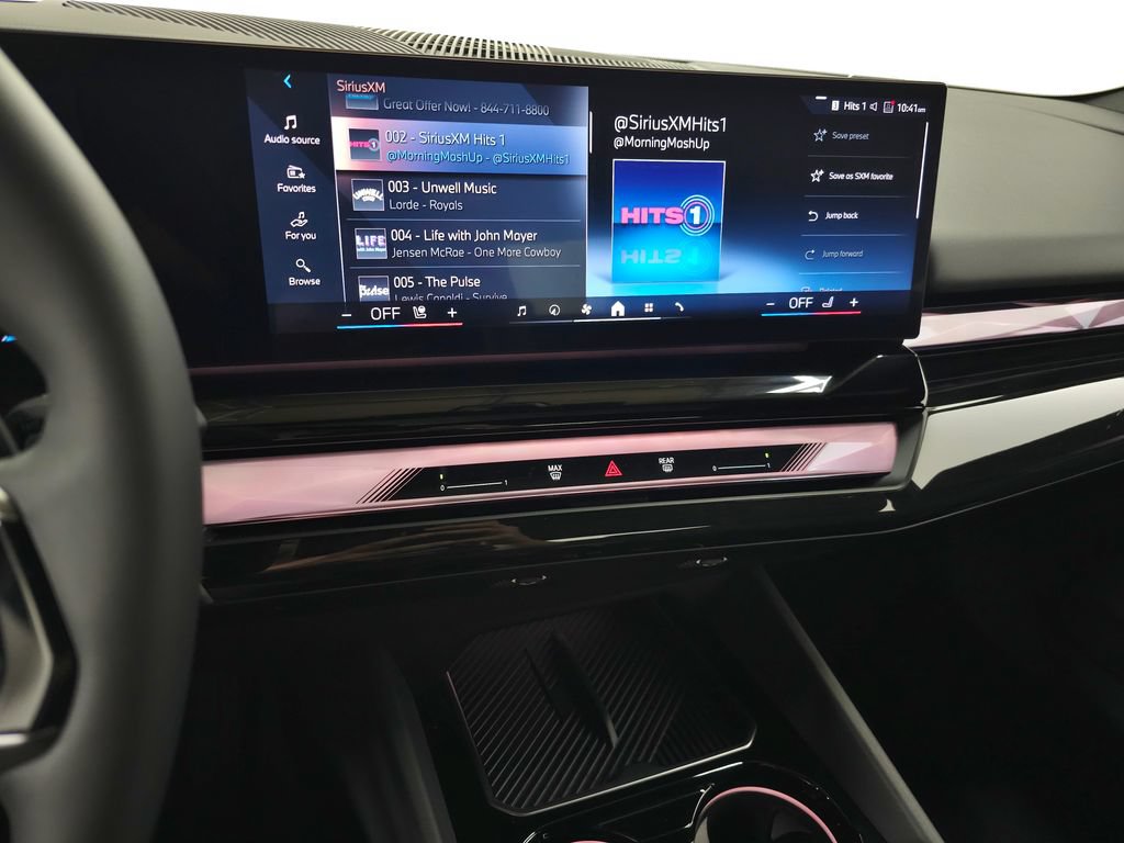Used 2024 BMW 540i xDrive AWD/4WD image 24