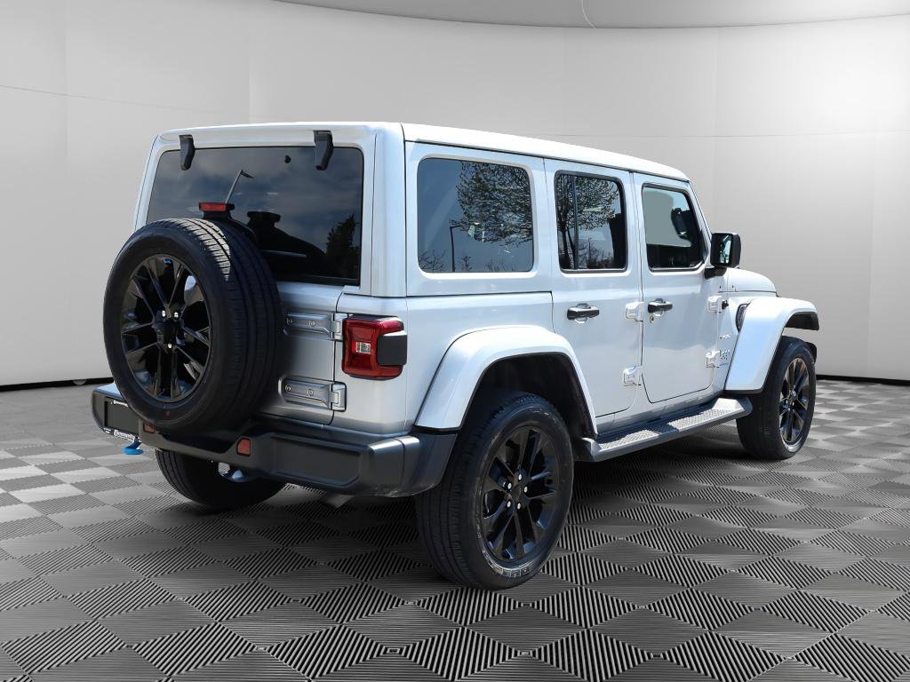 Used 2023 Jeep Wrangler Sahara w/ Cold Weather Group image 6