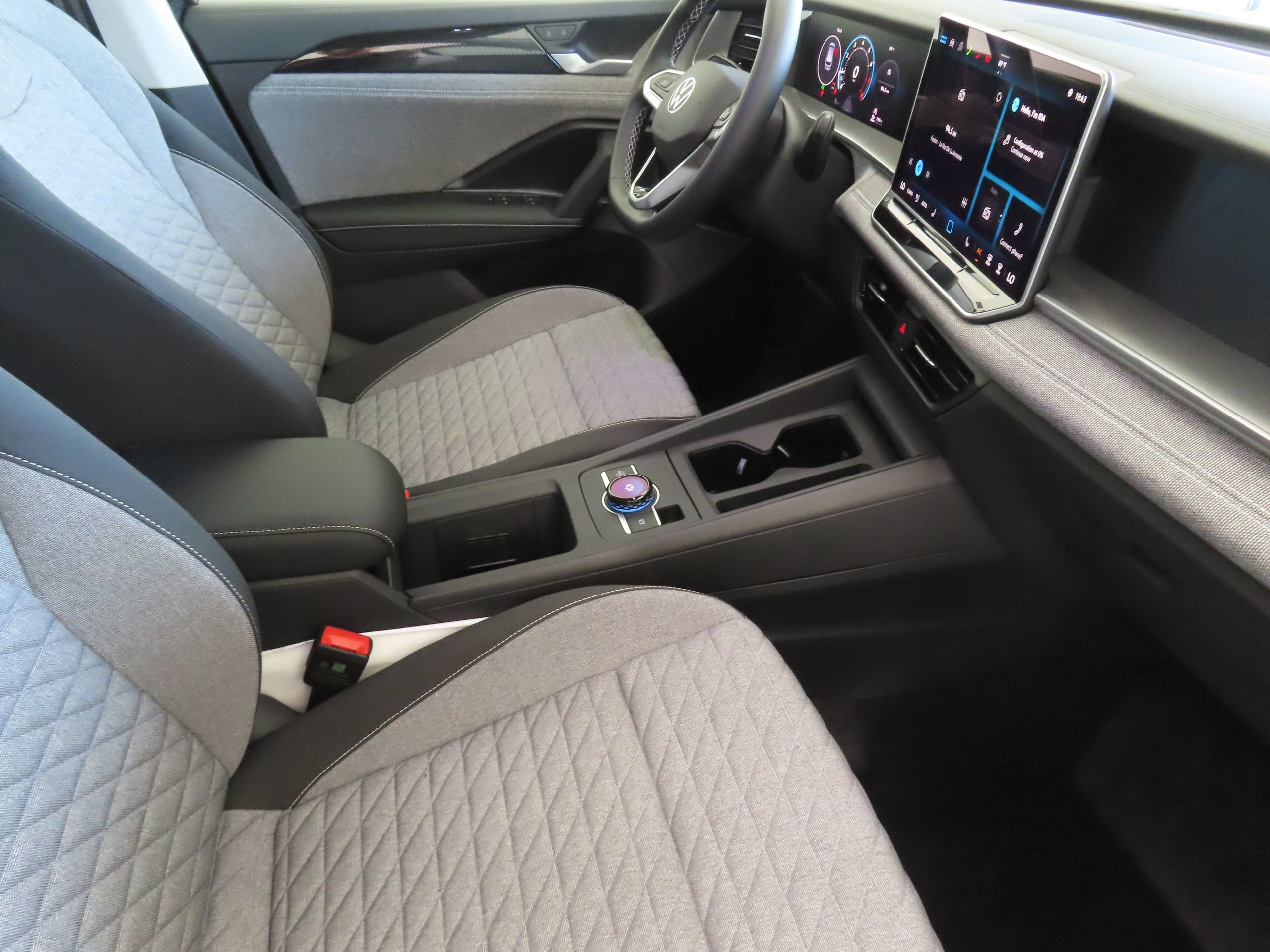 New 2026 Volkswagen Tiguan S FWD image 24