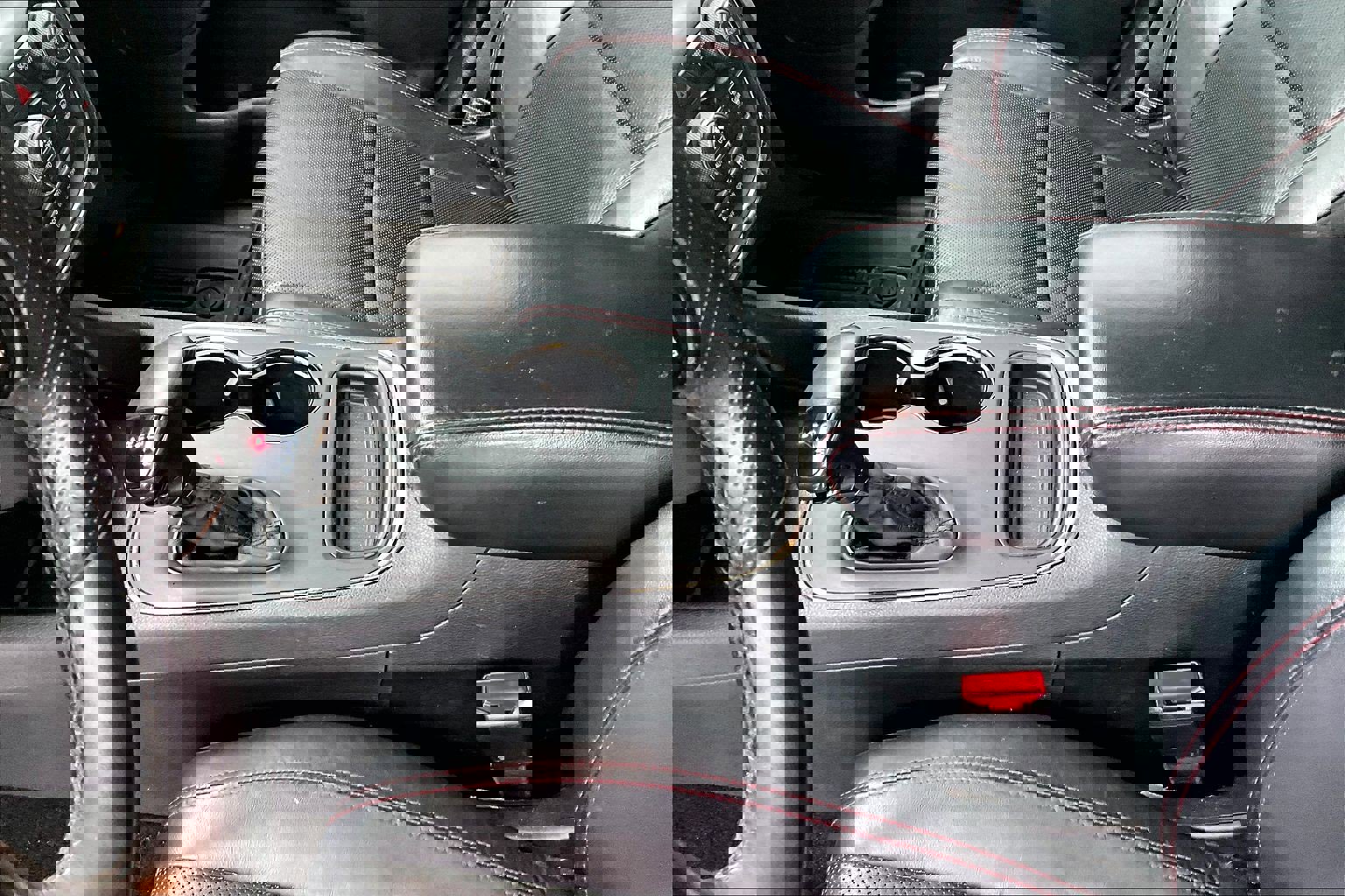 Used 2018 Dodge Durango R/T w/ Technology Group image 15