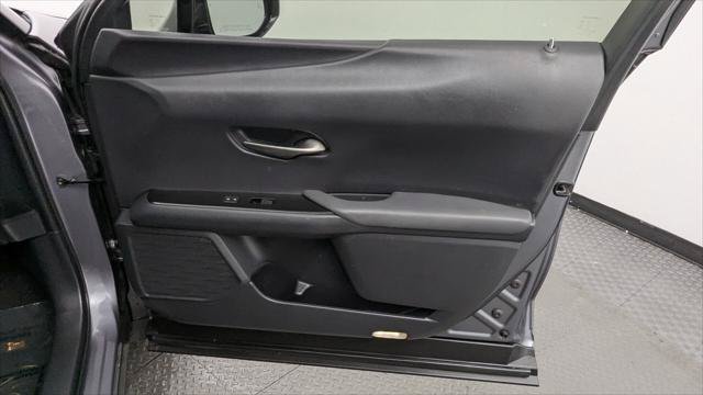 Used 2020 Lexus UX 200 w/ Accessory Package FWD image 22
