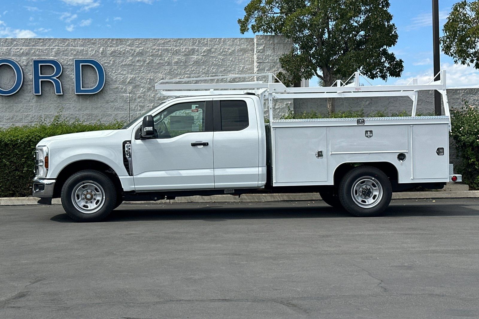 New 2026 Ford F350 XL w/ XL Chrome Package image 7