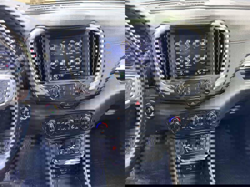 Used 2020 GMC Terrain SLT w/ Preferred Package AWD/4WD image 10