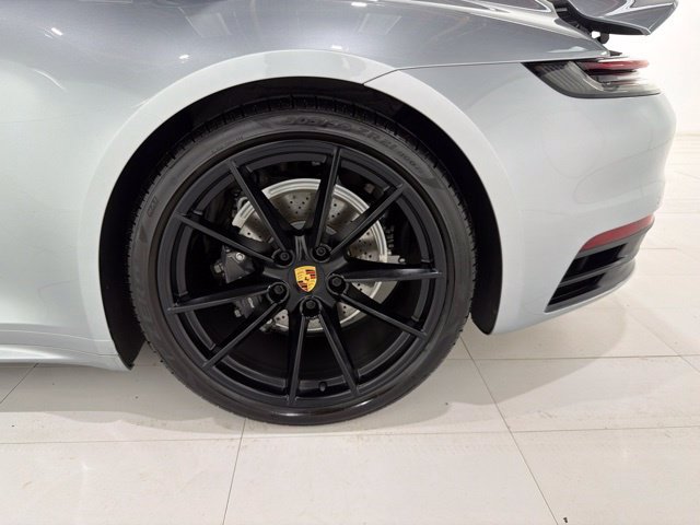 Used 2020 Porsche 911 Carrera RWD image 42