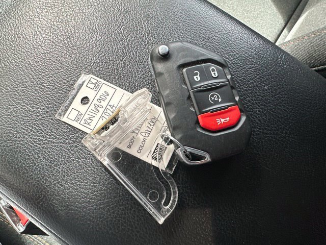 Used 2024 Jeep Wrangler Unlimited AWD/4WD image 2