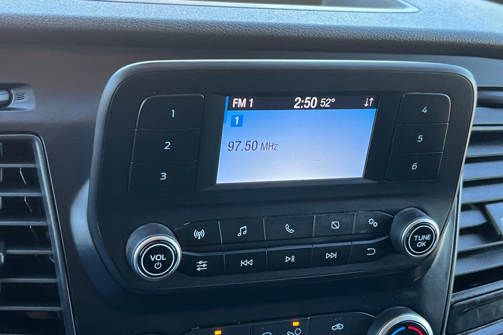 Certified 2023 Ford Transit 250 Medium Roof AWD w/ Load Area Protection Package image 18