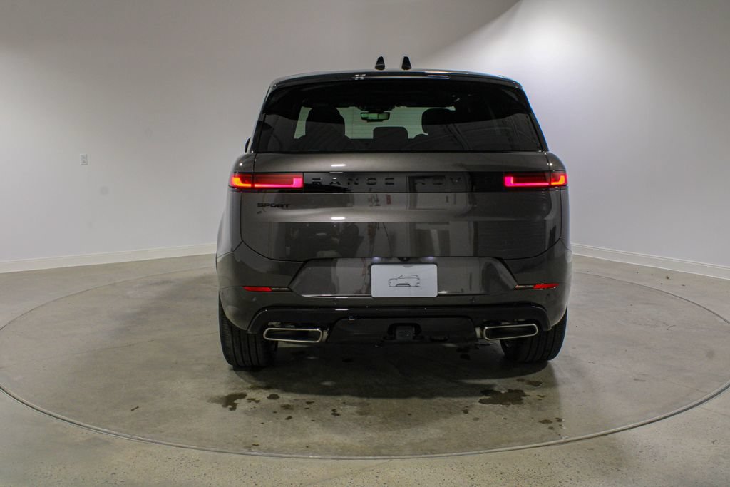New 2026 Land Rover Range Rover Sport Dynamic SE AWD/4WD image 4