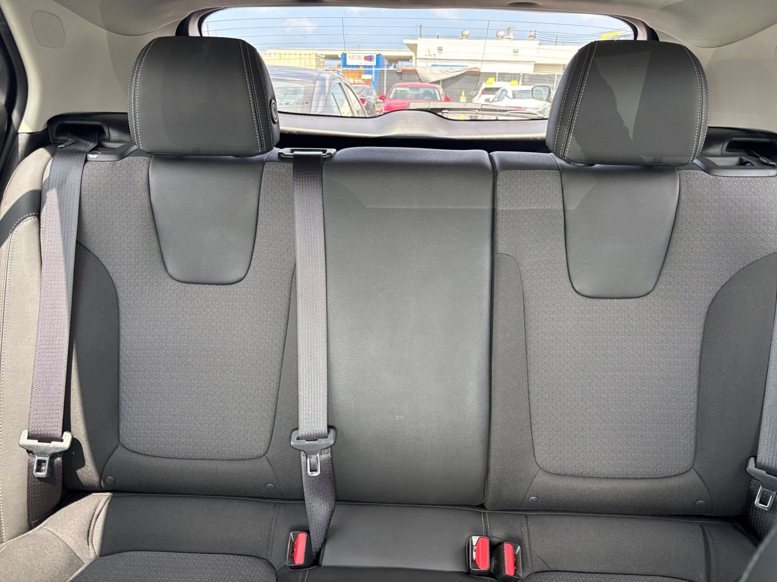 Used 2025 Buick Encore GX Preferred FWD image 39
