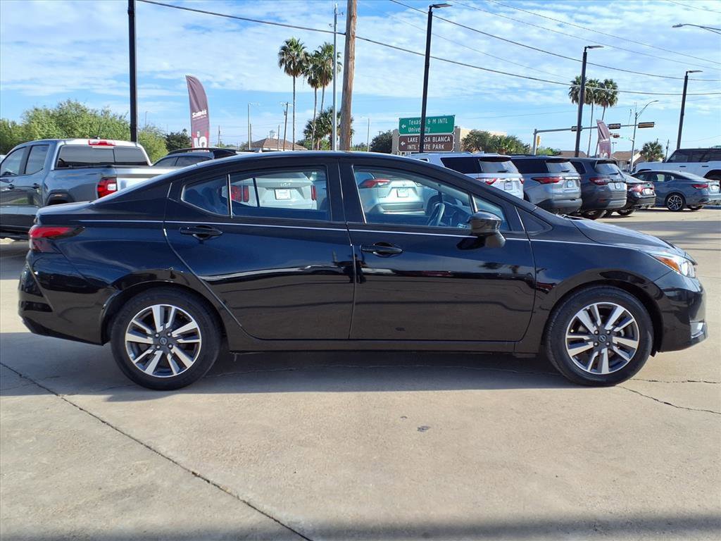 Used 2023 Nissan Versa SV image 8