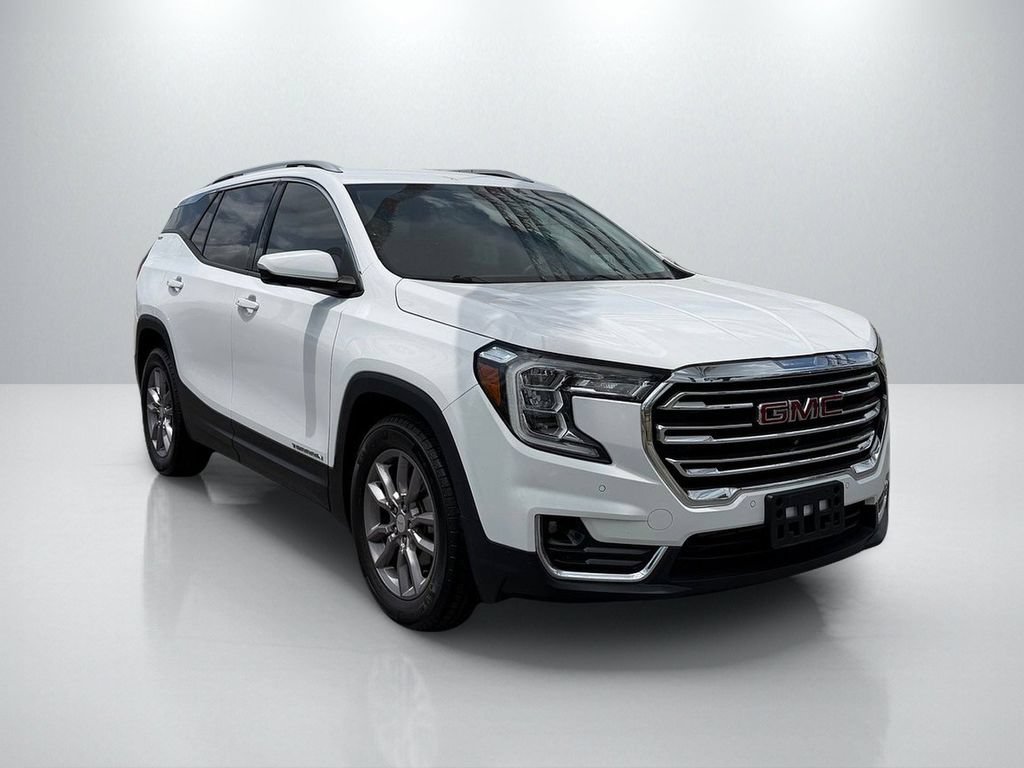 Used 2023 GMC Terrain SLT w/ Infotainment Package II FWD image 3