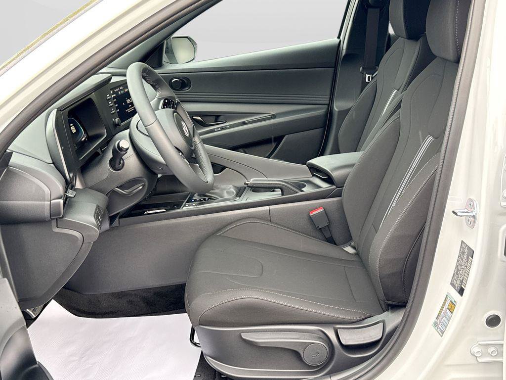New 2026 Hyundai Elantra Sport w/ Cargo Package FWD image 15