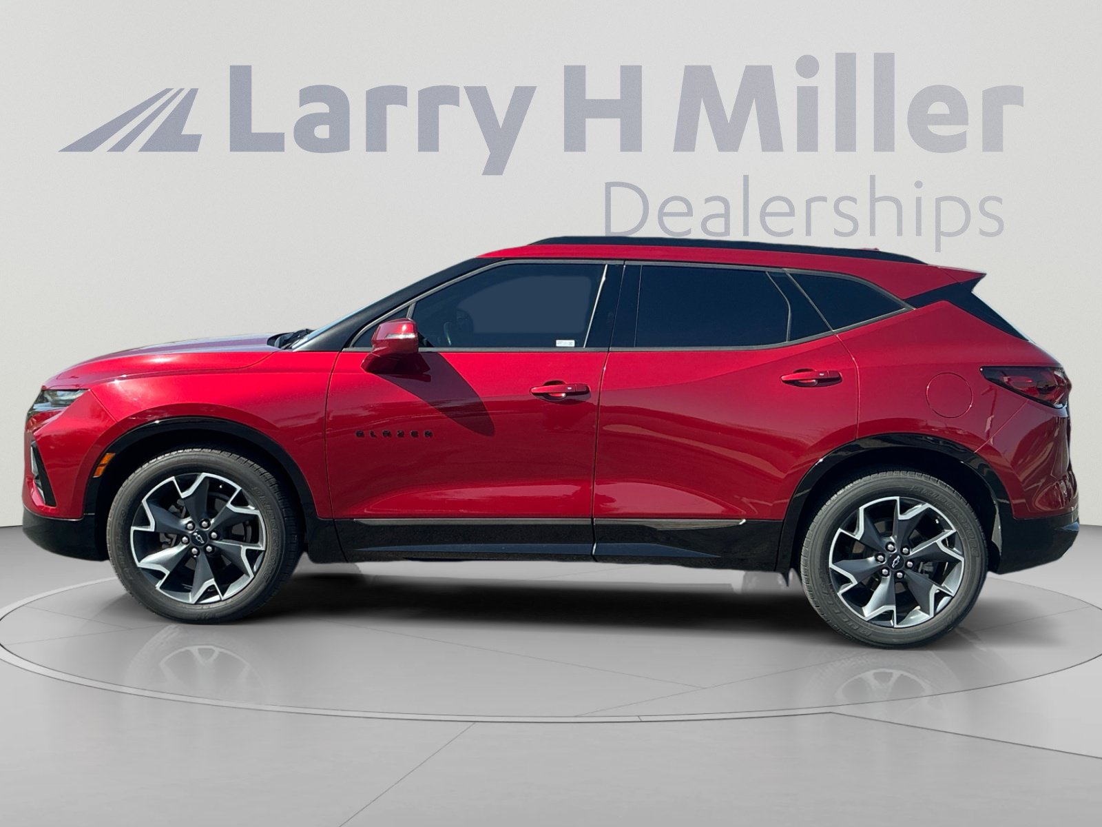 Used 2019 Chevrolet Blazer RS FWD image 2