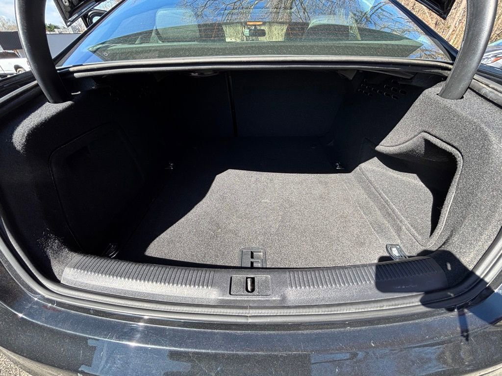 Used 2016 Audi A4 2.0T Premium image 21